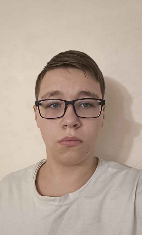 Махкамов Руслан Камилович 